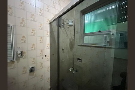 Casa à venda com 250m², 4 quartos e 5 vagasBanheiro