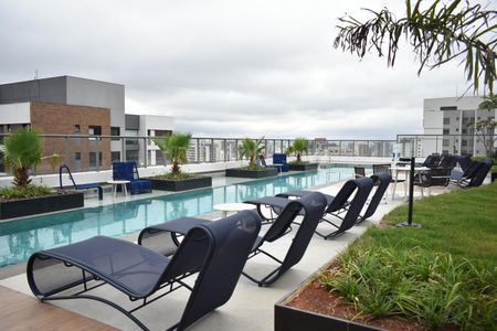 Studio à venda com 33m², 1 quarto e sem vagaÁrea comum - Piscina