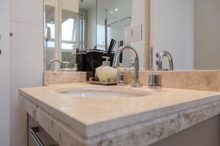 Apartamento à venda com 162m², 3 quartos e 3 vagasBanheiro da Suíte 2