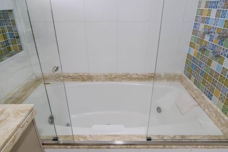 Apartamento à venda com 162m², 3 quartos e 3 vagasBanheiro da Suíte 3