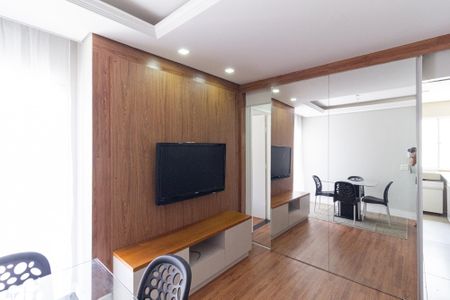 Sala de apartamento para alugar com 2 quartos, 65m² em Jardim Santa Tereza, Carapicuíba