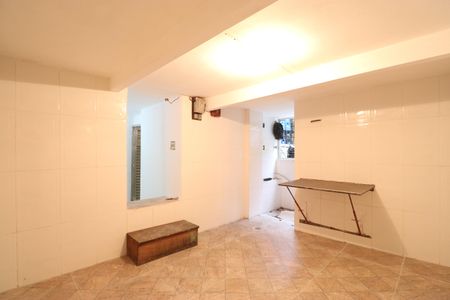 Casa à venda com 350m², 3 quartos e 10 vagasDetalhe