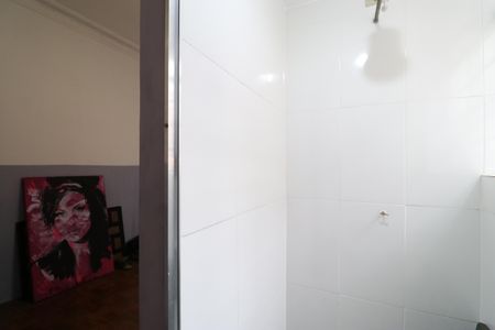 Casa à venda com 350m², 3 quartos e 10 vagasBanheiro da Suíte 2