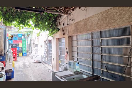 Casa à venda com 350m², 3 quartos e 10 vagas Casa à venda com 350m², 3 quartos e 10 vagasQuintal