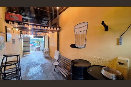 Casa à venda com 350m², 3 quartos e 10 vagas Casa à venda com 350m², 3 quartos e 10 vagasQuintal