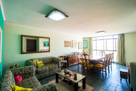 Sala de apartamento para alugar com 4 quartos, 176m² em Vila Bastos, Santo André