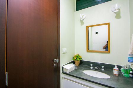 Apartamento para alugar com 176m², 4 quartos e 2 vagasLavabo