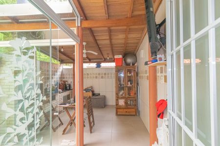 Casa de condomínio para alugar com 95m², 2 quartos e 1 vagaVaranda