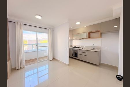 Sala de apartamento para alugar com 2 quartos, 55m² em Vila Rio Branco, Jundiaí