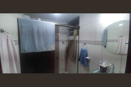 Casa à venda com 158m², 3 quartos e 2 vagasBanheiro da Suíte