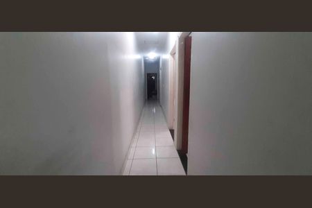 Casa à venda com 158m², 3 quartos e 2 vagasCorredor 