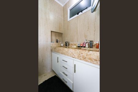 Apartamento à venda com 150m², 3 quartos e 3 vagasBanheiro da Suíte 2