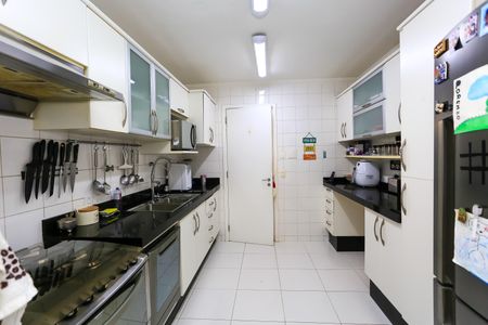 Apartamento à venda com 150m², 3 quartos e 3 vagascozinha