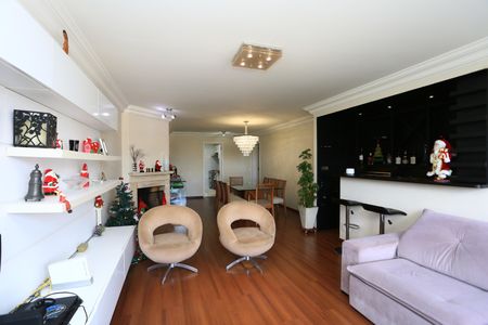 Sala de apartamento à venda com 3 quartos, 150m² em Paraíso do Morumbi, São Paulo