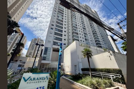 Apartamento à venda com 65m², 2 quartos e 1 vaga Apartamento à venda com 65m², 2 quartos e 1 vagaFachada