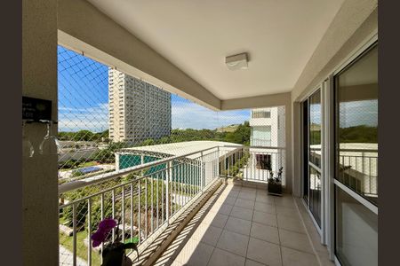 Apartamento à venda com 65m², 2 quartos e 1 vaga Apartamento à venda com 65m², 2 quartos e 1 vagaSacada