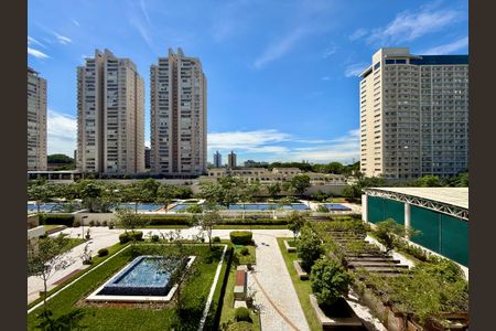 Apartamento à venda com 65m², 2 quartos e 1 vaga Apartamento à venda com 65m², 2 quartos e 1 vagaVista