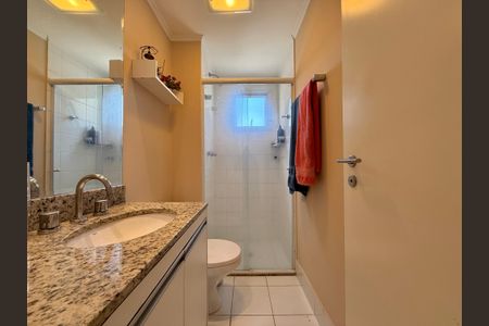 Apartamento à venda com 65m², 2 quartos e 1 vaga Apartamento à venda com 65m², 2 quartos e 1 vagaBanheiro Suíte