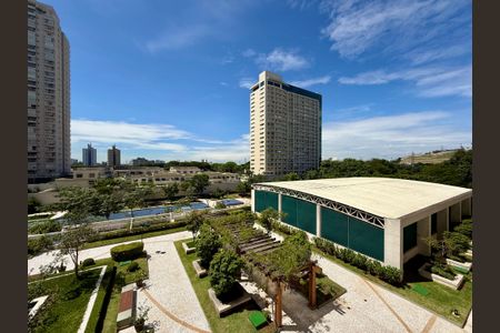 Apartamento à venda com 65m², 2 quartos e 1 vaga Apartamento à venda com 65m², 2 quartos e 1 vagaVista