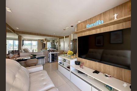 Apartamento à venda com 65m², 2 quartos e 1 vaga Apartamento à venda com 65m², 2 quartos e 1 vagaSala