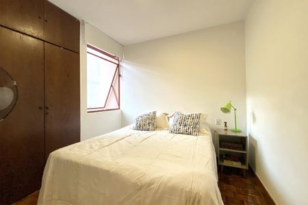 Quarto 1 de apartamento para alugar com 2 quartos, 74m² em Nova Floresta, Belo Horizonte