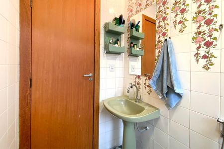 Apartamento para alugar com 74m², 2 quartos e 1 vagaBanheiro