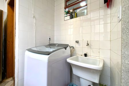 Apartamento para alugar com 74m², 2 quartos e 1 vagaÁrea de Serviço