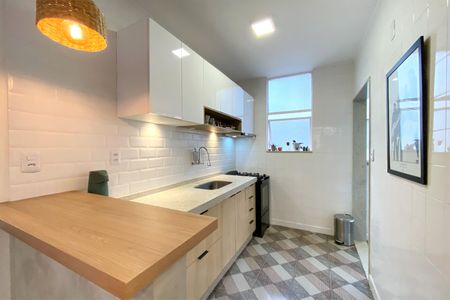 Apartamento para alugar com 74m², 2 quartos e 1 vagaCozinha