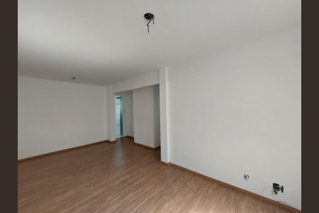 Apartamento para alugar com 69m², 3 quartos e 1 vagaSala
