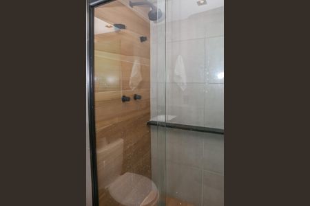 Banheiro de kitnet/studio à venda com 1 quarto, 27m² em Barra Funda, São Paulo