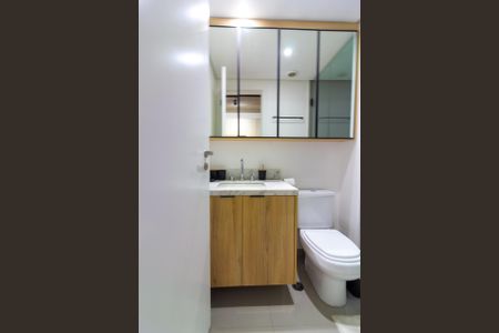 Apartamento para alugar com 33m², 1 quarto e sem vaga Apartamento para alugar com 33m², 1 quarto e sem vagaBanheiro