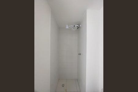 Apartamento para alugar com 32m², 2 quartos e sem vaga Apartamento para alugar com 32m², 2 quartos e sem vagaBanheiro