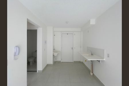 Apartamento para alugar com 32m², 2 quartos e sem vaga Apartamento para alugar com 32m², 2 quartos e sem vagaCozinha e Área de Serviço