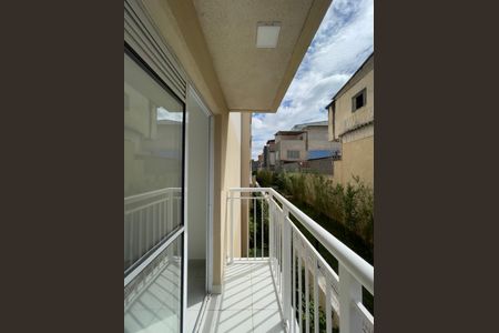 Sacada de apartamento para alugar com 2 quartos, 32m² em Vila Carmosina, São Paulo