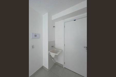 Apartamento para alugar com 32m², 2 quartos e sem vaga Apartamento para alugar com 32m², 2 quartos e sem vagaCozinha e Área de Serviço