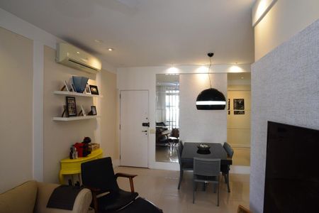 Sala de apartamento à venda com 2 quartos, 85m² em Barra da Tijuca, Rio de Janeiro