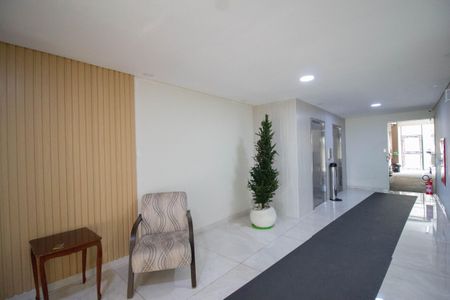 Apartamento para alugar com 74m², 3 quartos e 1 vagaHall social