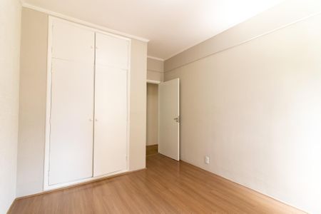 Quarto 2 de apartamento para alugar com 3 quartos, 100m² em Cambuí, Campinas