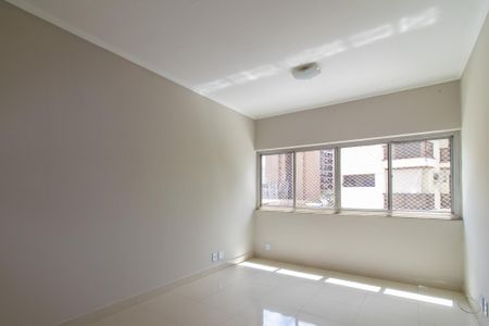 Sala de apartamento para alugar com 3 quartos, 100m² em Cambuí, Campinas