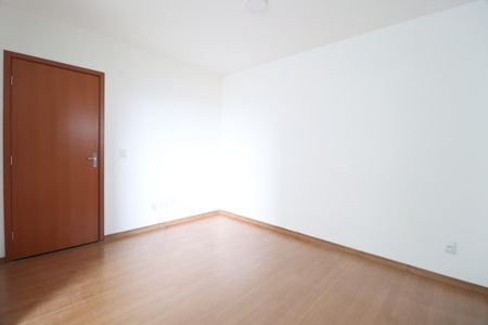 Sala de apartamento para alugar com 2 quartos, 56m² em Shopping Park, Uberlândia