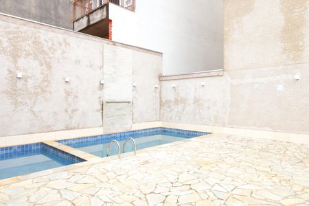 Apartamento à venda com 40m², 2 quartos e 1 vagaÁrea comum - Piscina