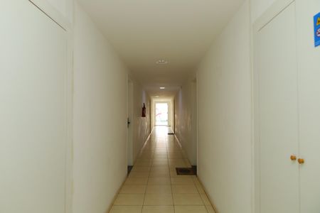 Apartamento à venda com 40m², 2 quartos e 1 vagaÁrea comum - Saguão do prédio