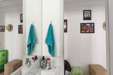 Apartamento à venda com 45m², 2 quartos e 1 vaga Apartamento à venda com 45m², 2 quartos e 1 vagaBanheiro