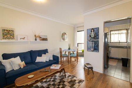 Sala de apartamento à venda com 1 quarto, 49m² em Cambuí, Campinas