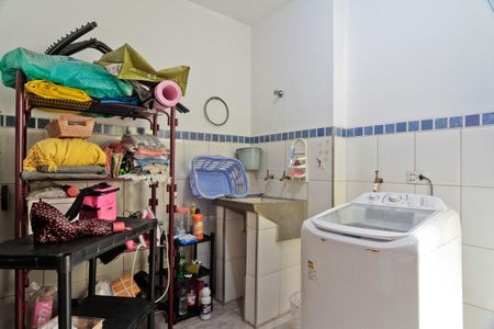 Casa à venda com 247m², 3 quartos e 2 vagas