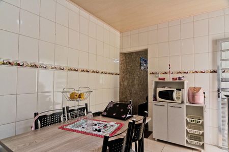Casa à venda com 247m², 3 quartos e 2 vagas