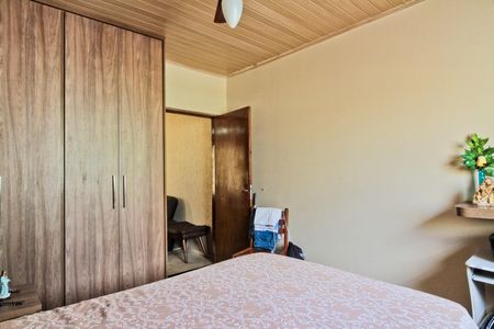 Casa à venda com 247m², 3 quartos e 2 vagas