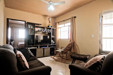 Casa à venda com 3 quartos, 247m² em Vila Guilherme, São Paulo