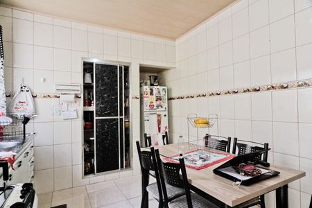 Casa à venda com 247m², 3 quartos e 2 vagas