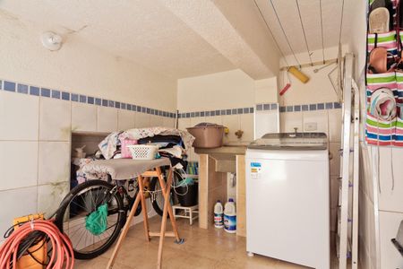 Casa à venda com 247m², 3 quartos e 2 vagas